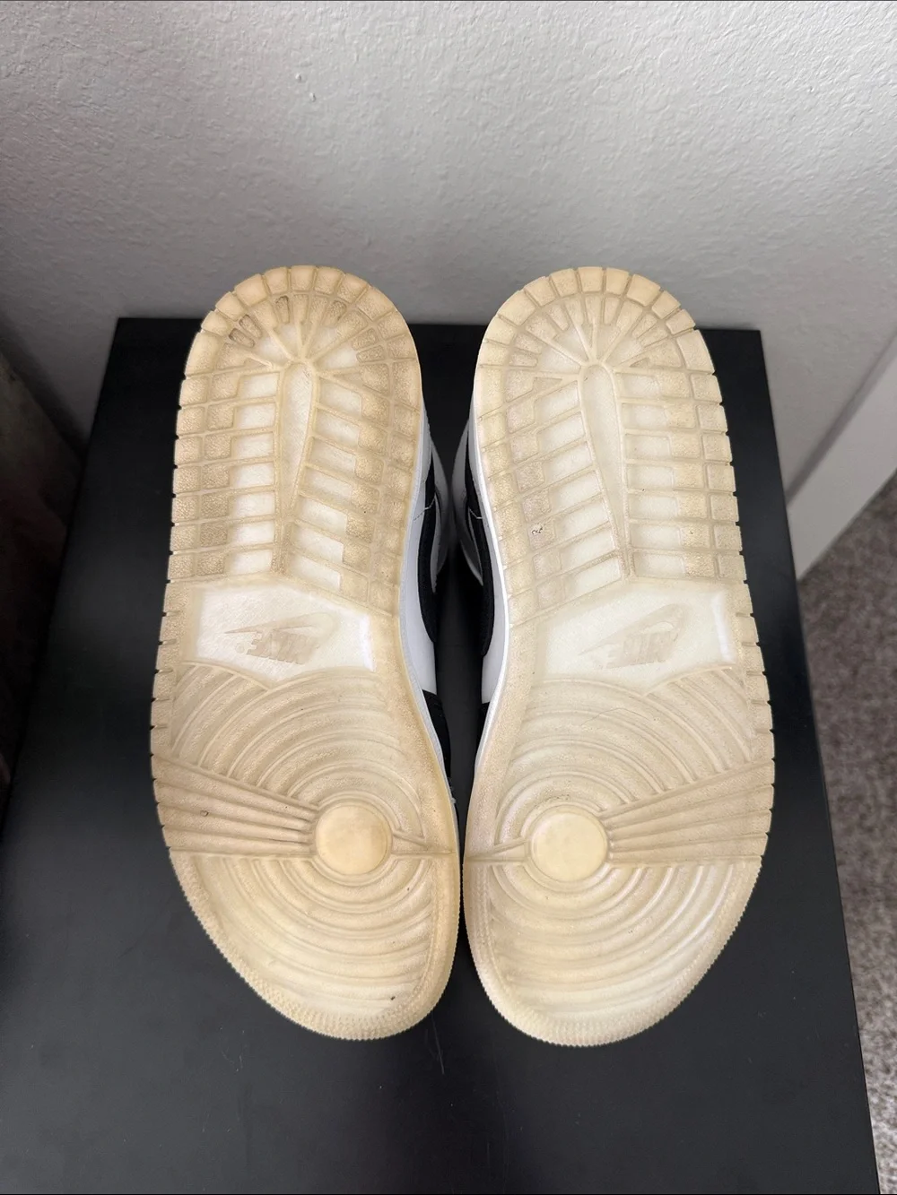Air Jordan 1 MID SE 